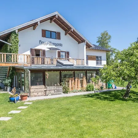 Julia Apartamento Taching am See